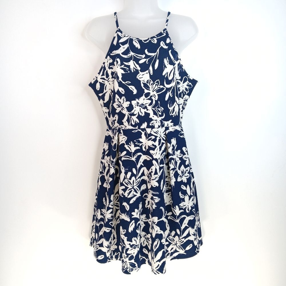 LOVE CHESLEY Women’s Floral Halter Dress Size Large Navy White Cottagecore Flowy